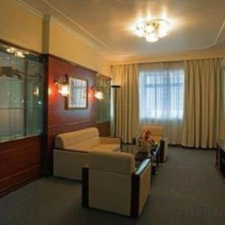 Huu Nghi Hotel Хайфон Экстерьер фото