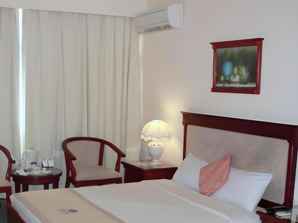 Huu Nghi Hotel Хайфон Экстерьер фото
