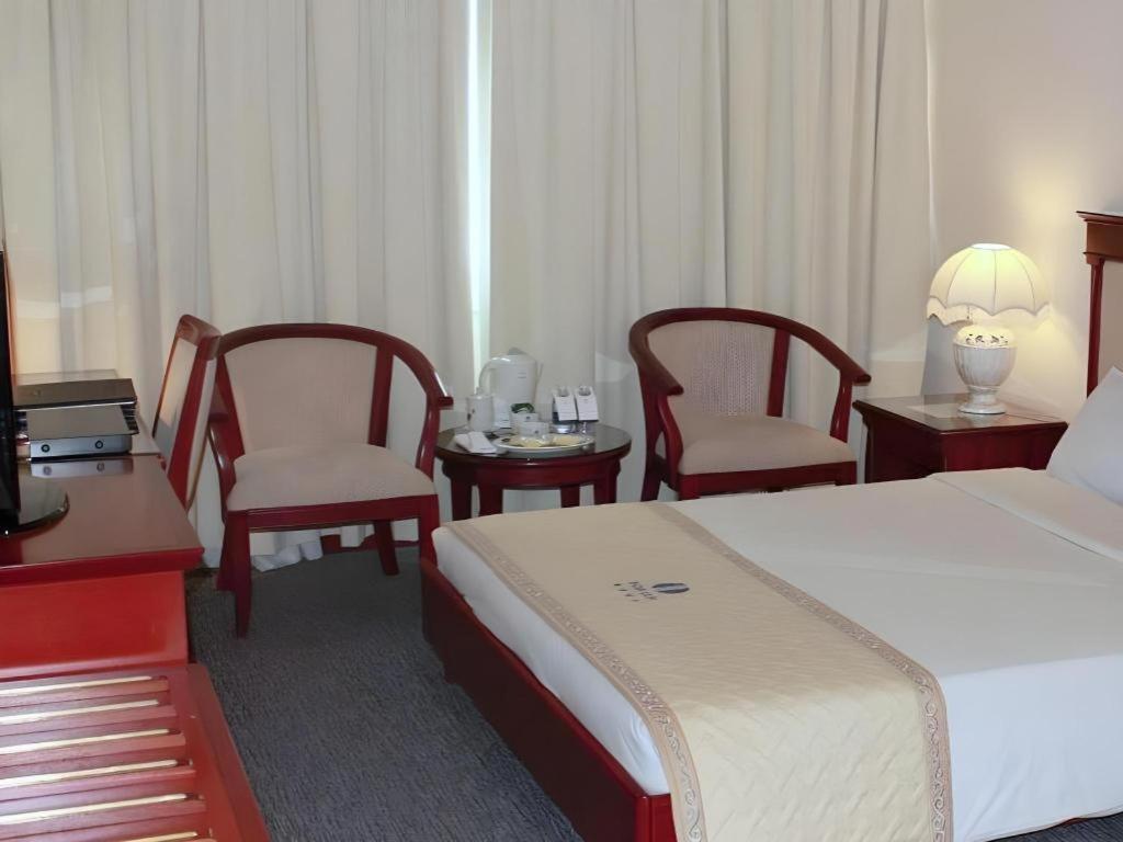 Huu Nghi Hotel Хайфон Экстерьер фото